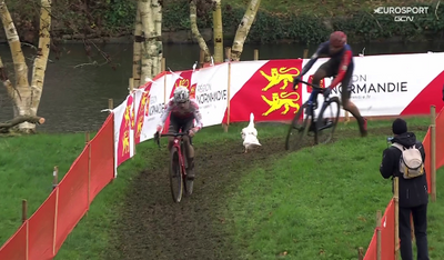 Ronhaar avoids geese but feels like 'a dying swan' in podium finish at Flamanville World Cup