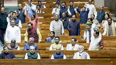PM Modi gets a rousing welcome on day-one of winter session