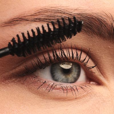 When it comes to mascaras it takes a lot to impress me, but this brand has yet to disappoint me and I recommend it to everyone