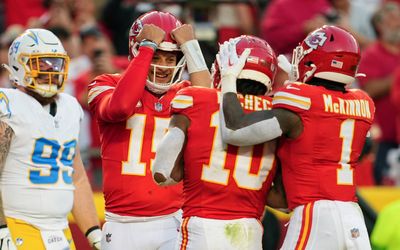 Chiefs QB Patrick Mahomes supports Isiah Pacheco’s fiery energy after ejection vs. Packers