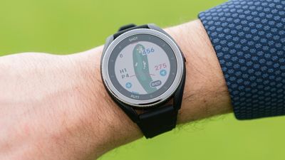 Looking For A Golf Watch This Christmas? We Have Found 5 Excellent Deals With Up To 33% Off