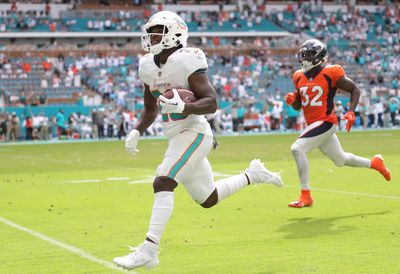 Dolphins rookie De’Von Achane has huge game in return from injury