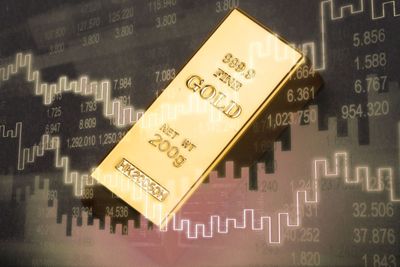 Can This Underperforming Gold Stock Break Out in 2024?