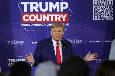 Poll shows Donald Trump dominating GOP field as rivals sputter
