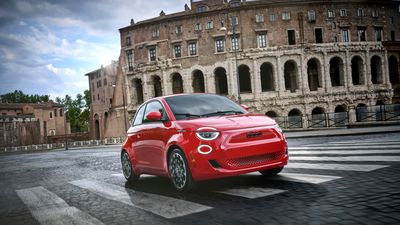 The 2024 Fiat 500e Is A $32,500 Answer To Big, Expensive EVs