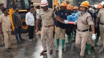 Vijayapura | Seven labourers dead, five injured in maize factory accident