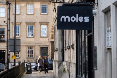 Historic music venue Moles, where Oasis, The Killers and Ed Sheeran performed, forced to close after 45 years