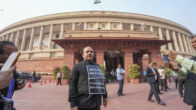 Parliamentary proceedings | Speaker Om Birla cautions MPs against bringing placards in Lok Sabha
