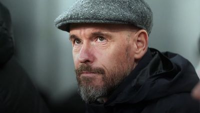 Erik ten Hag denies reports of losing Manchester United dressing room as club bans journalists