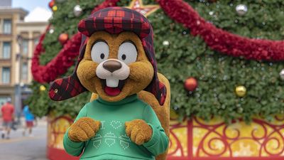 The Story Behind Why Universal Orlando's Christmas Icon Is A Squirrel