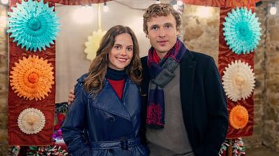 Hallmark’s Christmas In Notting Hill Isn't The Julia Roberts Rom-Com, But It's My Favorite Holiday Movie Of This Year’s Line Up So Far