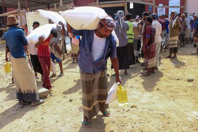 WFP suspends food distribution in Houthi-controlled areas of Yemen