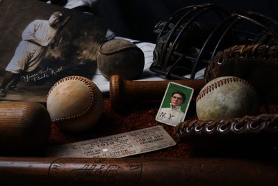 Babe Ruth baseball card just got sold for an unbelievable amount of money