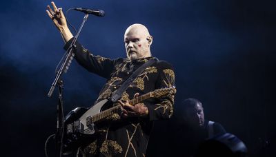 Billy Corgan to co-host New Year’s Eve special on NBC5