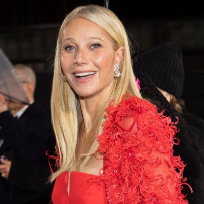 Gwyneth Paltrow Chose Vintage Couture Valentino for the 2023 Fashion Awards