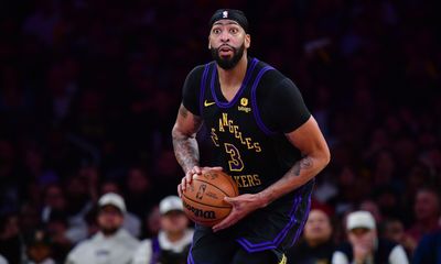 Anthony Davis passes Lakers Hall of Famer in career points scored
