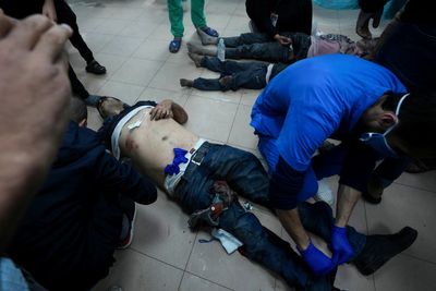 Heavy fighting across Gaza halts most aid delivery, leaves civilians with few places to seek safety