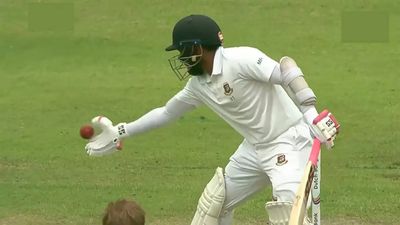 Watch: Mushfiqur Rahim dismissed for 'obstructing the field' in 2nd Test against New Zealand