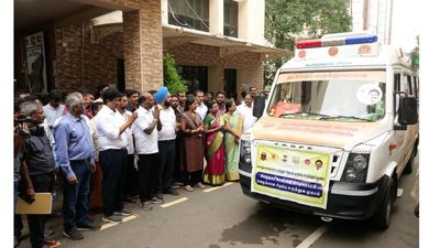 Cyclone Michaung | 300 mobile medical units flagged off for Chennai, neighbouring districts