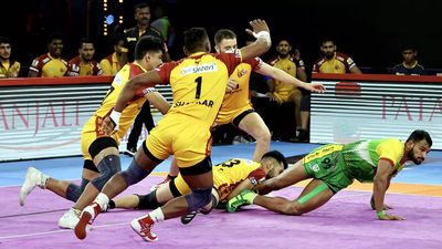 Pro Kabaddi League Season 10: Patna Pirates thrash Telugu Titans 50-28