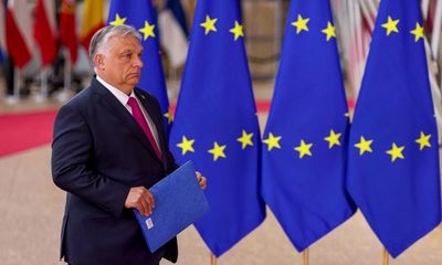 European leaders try to stop Orbán derailing Ukraine’s EU accession bid