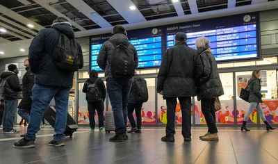 Union representing German train drivers calls strike that will hit passenger services