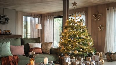 Should I deep clean my home before or after Christmas? Professional cleaners share their routines