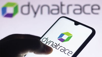 IBD 50 AI Stock Dynatrace Rallies To A Buy Zone After Company Lifts Its Forecasts