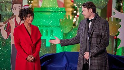 Magic in Mistletoe: release date, trailer, cast, plot and everything we know about the Hallmark Channel Christmas movie