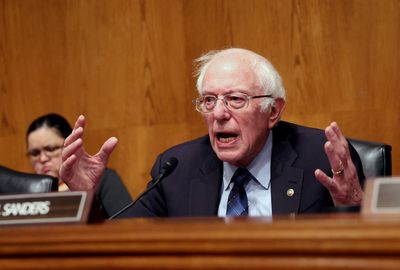 Senate Republicans and Bernie Sanders block vote on Ukraine and Israel aid