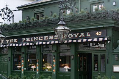 The Princess Royal, London hotel review: Victorian boozer-turned-boutique hotel with gastropub grub