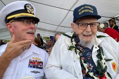 Centenarian survivors of Pearl Harbor attack return to honor the fallen