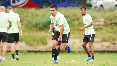 ISL-10 | Mumbai City, sans coach Buckingham, faces off against Grayson’s Bengaluru