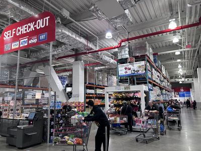 Costco brings back a popular favorite (right before the holidays)