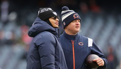 Bears’ Luke Getsy praises Justin Fields’ demeanor with QB’s future in doubt