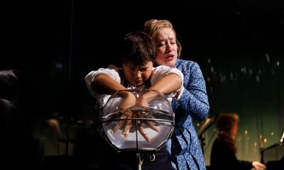 The Turn of the Screw review – haunting, claustrophobic staging keeps the tension high