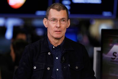 Levi's CEO Chip Bergh to step down in January, handing over leadership to former CEO of Kohl's