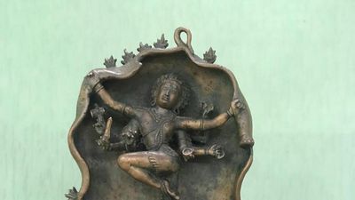 Idol Wing CID seizes three metal idols meant for illegal sale in Pudukottai, arrests nine persons