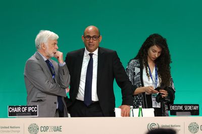 IPCC scientists want to recommend policy