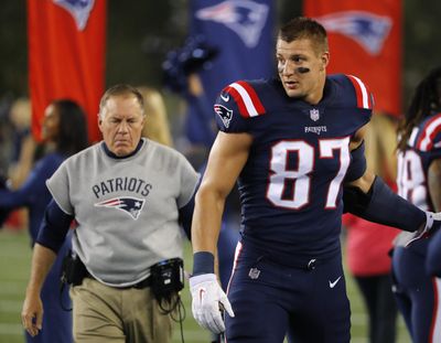 Rob Gronkowski expects Bill Belichick to be with Patriots in 2024