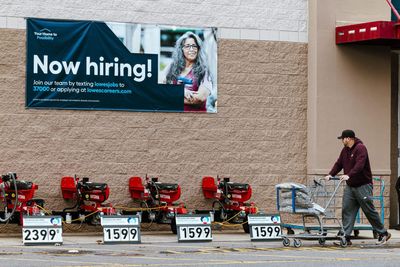Unemployment rate drops to 3.7%, and experts say it’s another ‘soft landing’ signal that will leave the Fed in limbo