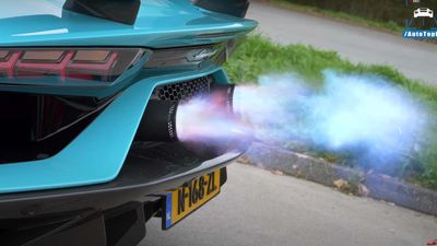 Listen To This Lamborghini Aventador SVJ Scream Like An F1 Car On The Autobahn