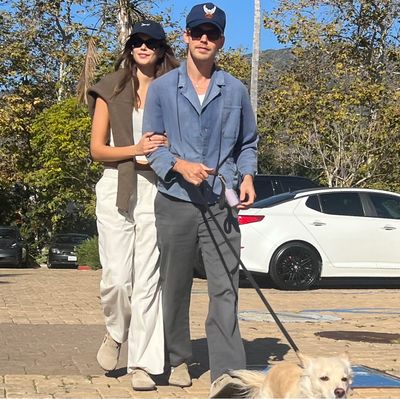 Kaia Gerber and Austin Butler's Matching Birkenstocks Are Comfy Couple Goals