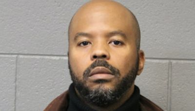 Ex-Chicago cop gets probation for sexually abusing man shackled to hospital bed