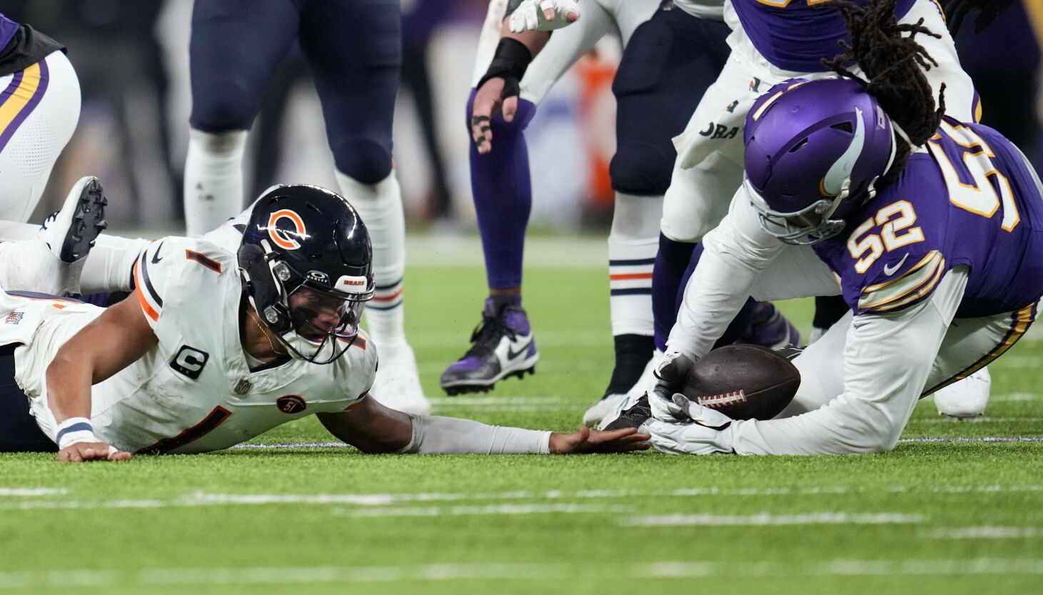 Turnovers linger as liability with Bears QB Justin…