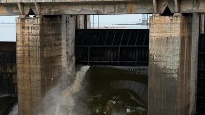 Official attributes damage to second crest gate at Gundlakamma to rusting of bolts