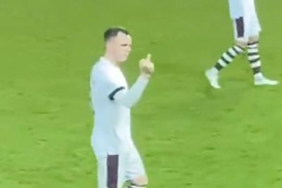 Hearts skipper Lawrence Shankland in X-rated gesture amid Aberdeen jeers