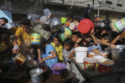 ‘People are starving’: WFP says humanitarian operation in Gaza ‘collapsing’