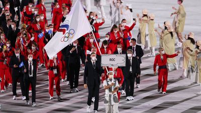 Russians and Belarusians can compete in the 2024 Olympics — as neutral athletes