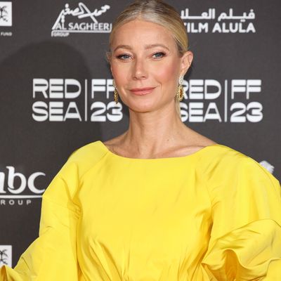 We Can’t Take Our Eyes Off Gwyneth Paltrow in Vibrant Yellow Carolina Herrera